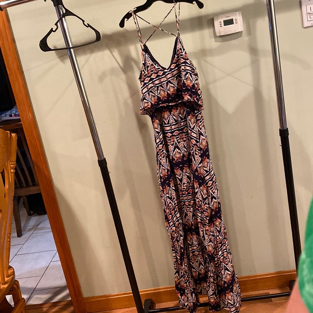 Women’s sun dress. Worn 2 times. Size small.